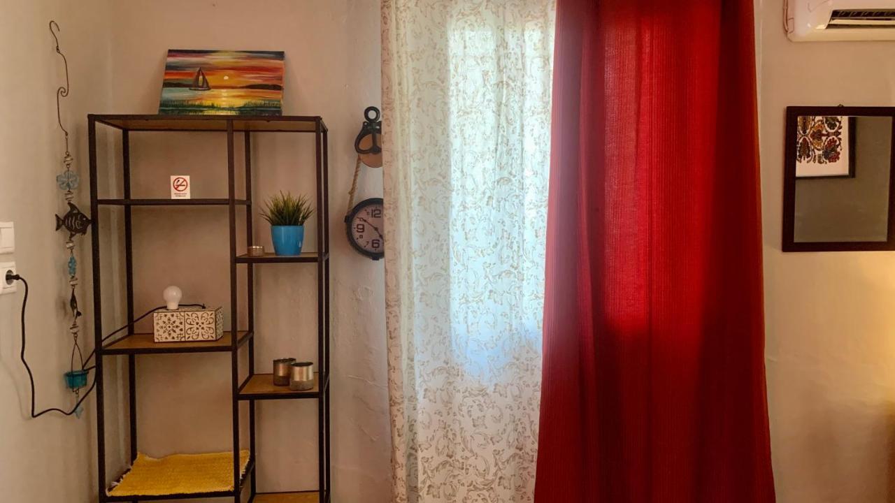 Mama Apt & Parking Лариса Екстериор снимка